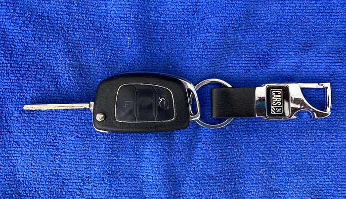 2015 Hyundai Verna FLUIDIC 1.6 CRDI S 4S, Diesel, Manual, 97,644 km, Key Close Up