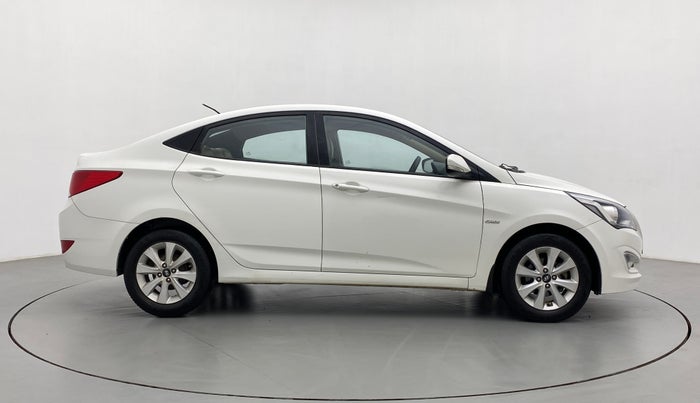 2015 Hyundai Verna FLUIDIC 1.6 CRDI S 4S, Diesel, Manual, 97,644 km, Right Side View