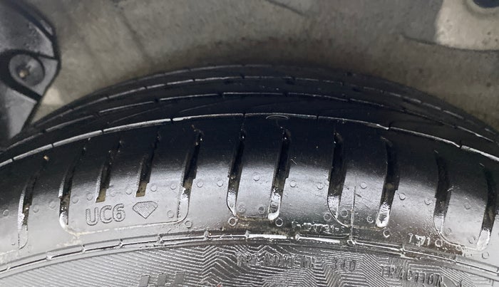 2015 Hyundai Verna FLUIDIC 1.6 CRDI S 4S, Diesel, Manual, 97,644 km, Right Rear Tyre Tread