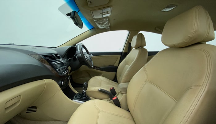 2015 Hyundai Verna FLUIDIC 1.6 CRDI S 4S, Diesel, Manual, 97,644 km, Right Side Front Door Cabin