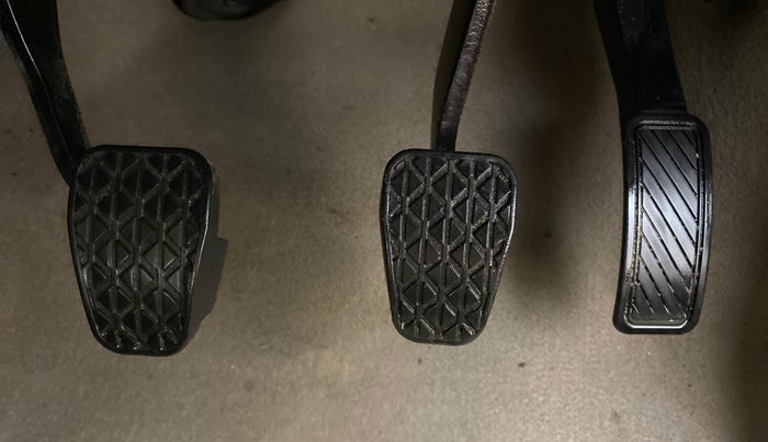 2016 Ford Figo Aspire 1.2 TREND PETROL, Petrol, Manual, 42,098 km, Pedals