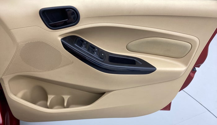 2016 Ford Figo Aspire 1.2 TREND PETROL, Petrol, Manual, 42,098 km, Driver Side Door Panels Control