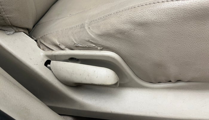 2015 Maruti Swift Dzire VXI, Petrol, Manual, 71,947 km, Driver Side Adjustment Panel