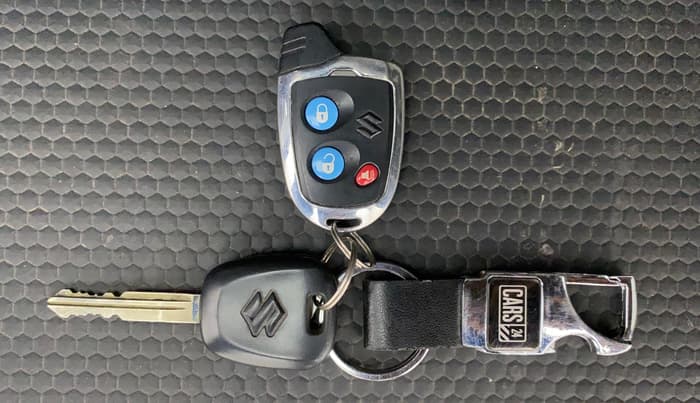 2015 Maruti OMNI E 8 STR, Petrol, Manual, 35,381 km, Key Close Up