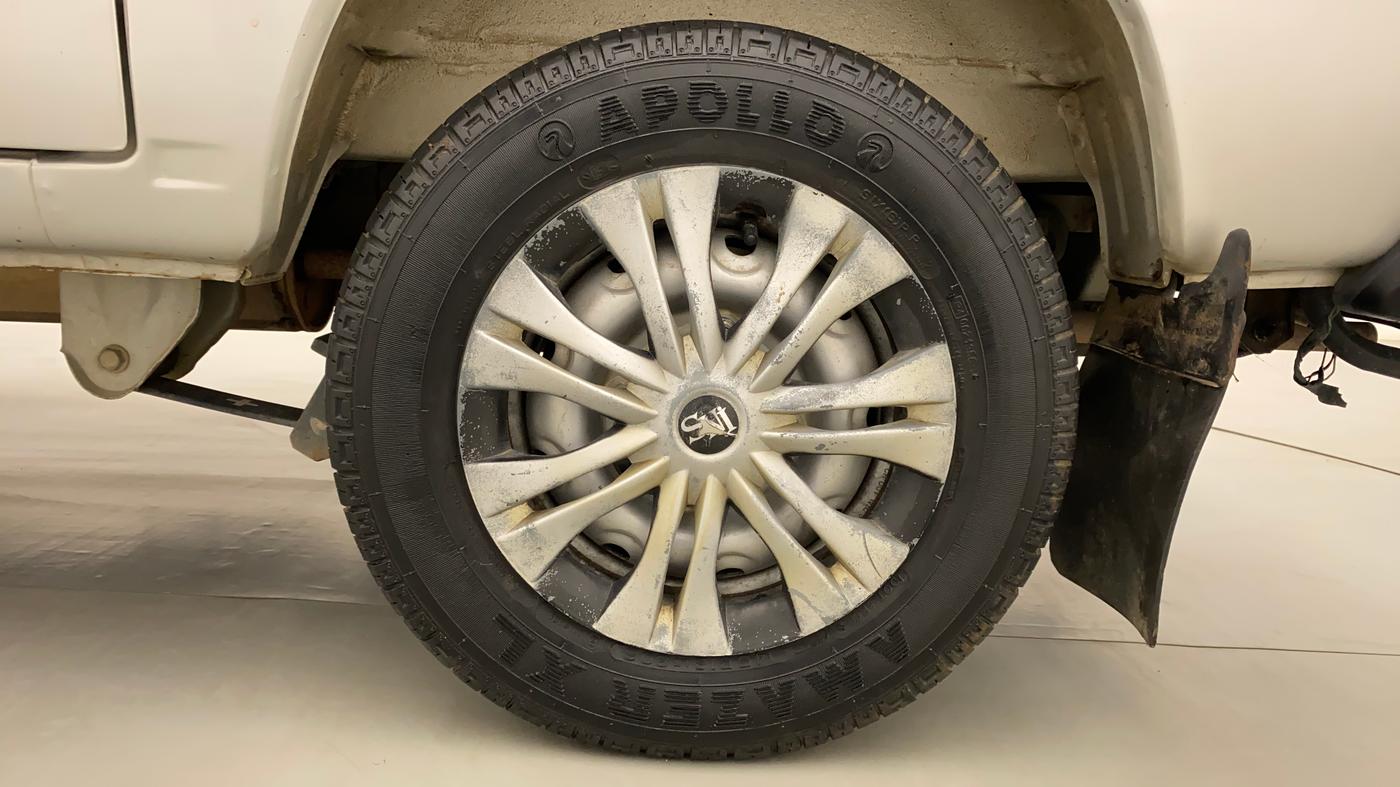 2015 Maruti OMNI E 8 STR, Petrol, Manual, 35,381 km, Left Rear Wheel