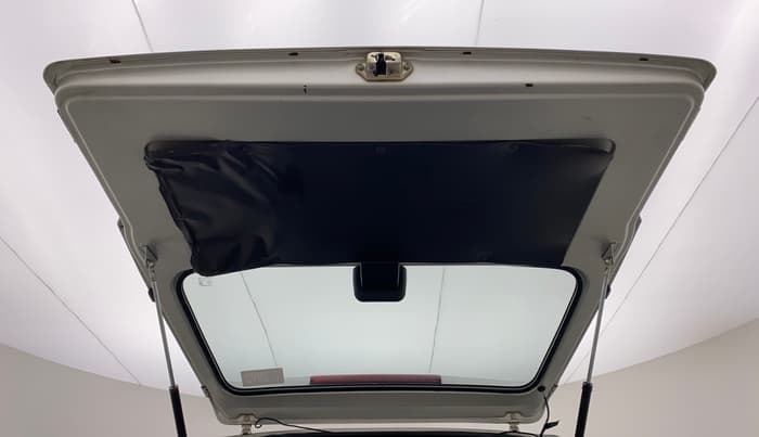 2015 Maruti OMNI E 8 STR, Petrol, Manual, 35,381 km, Boot Door Open