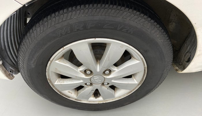 2012 Hyundai i20 SPORTZ 1.2 VTVT, Petrol, Manual, 62,544 km, Right rear tyre - Tyre dimensions are different from each other
