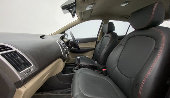 2012 Hyundai i20 SPORTZ 1.2 VTVT, Petrol, Manual, 62,544 km, Right Side Front Door Cabin
