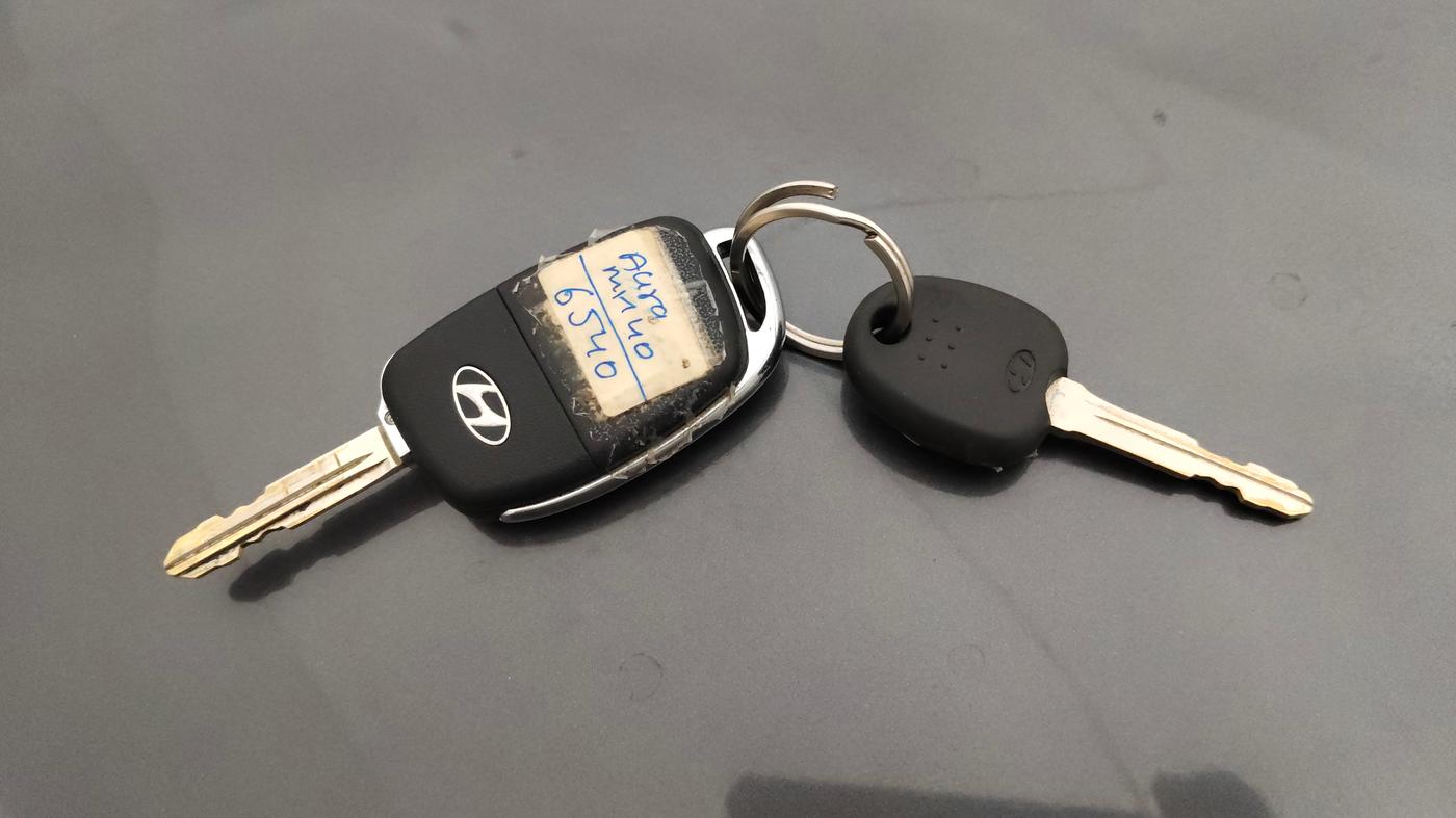 2021 Hyundai AURA S 1.2 AMT, Petrol, Automatic, 29,050 km, Key Close Up