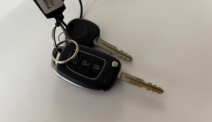 2023 Hyundai GRAND I10 NIOS SPORTZ 1.2 KAPPA VTVT, Petrol, Manual, 25,862 km, Key Close Up