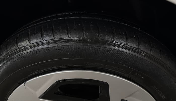 2023 Hyundai GRAND I10 NIOS SPORTZ 1.2 KAPPA VTVT, Petrol, Manual, 25,862 km, Right Front Tyre Tread