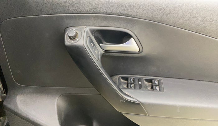 2016 Volkswagen Polo GT TSI AT, Petrol, Automatic, 77,274 km, Driver Side Door Panels Control