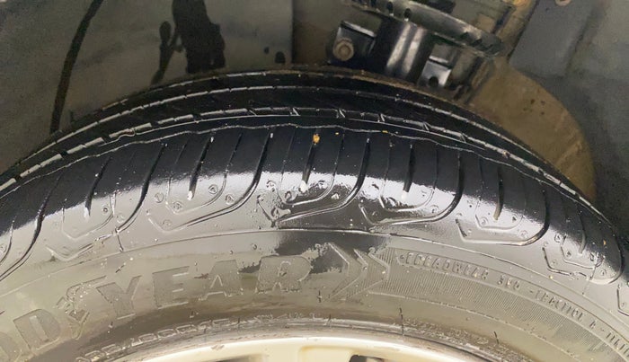 2016 Volkswagen Polo GT TSI AT, Petrol, Automatic, 77,274 km, Left Front Tyre Tread