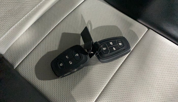 2022 Tata TIGOR XZ PLUS CNG, CNG, Manual, 32,557 km, Key Close Up