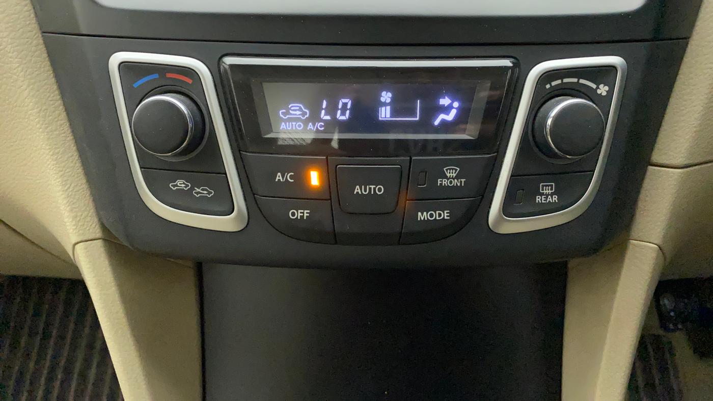 2015 Maruti Ciaz ZXI, Petrol, Manual, 16,607 km, Automatic Climate Control