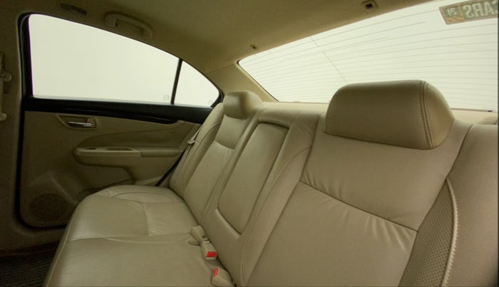 2015 Maruti Ciaz ZXI, Petrol, Manual, 16,607 km, Right Side Rear Door Cabin