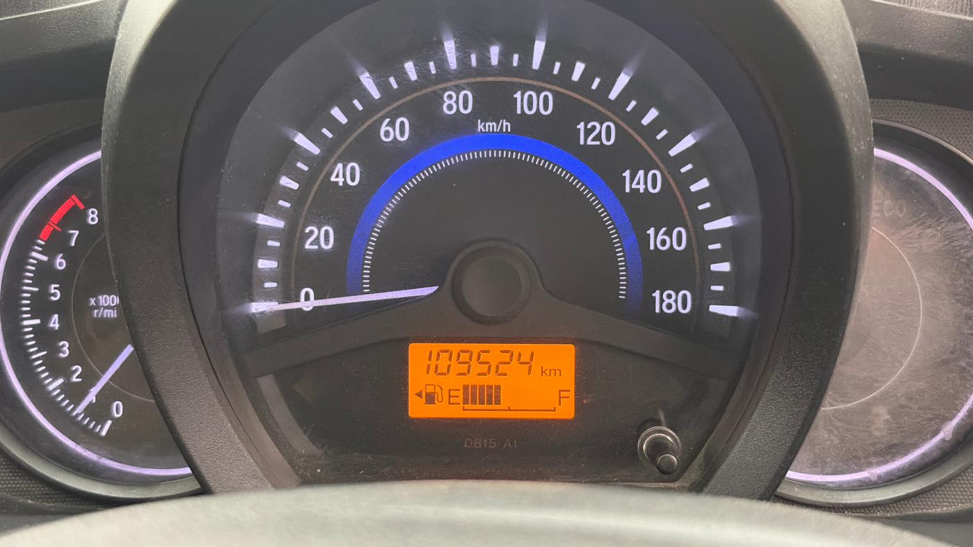 2015 Honda Amaze 1.2L I-VTEC S, Petrol, Manual, 1,09,519 km, Odometer Image