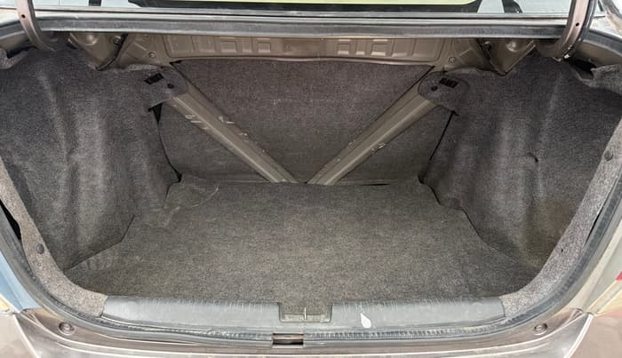 2015 Honda Amaze 1.2L I-VTEC S, Petrol, Manual, 1,09,519 km, Boot Inside