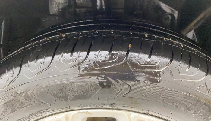 2016 Ford Ecosport TITANIUM 1.5L PETROL, Petrol, Manual, 33,138 km, Right Front Tyre Tread