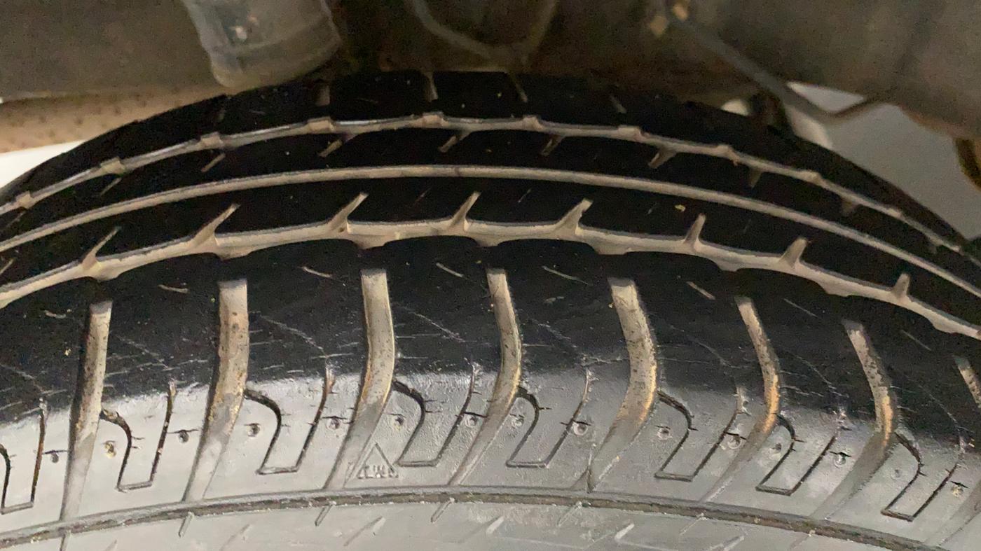 2016 Datsun Go Plus T, Petrol, Manual, 39,886 km, Right Rear Tyre Tread