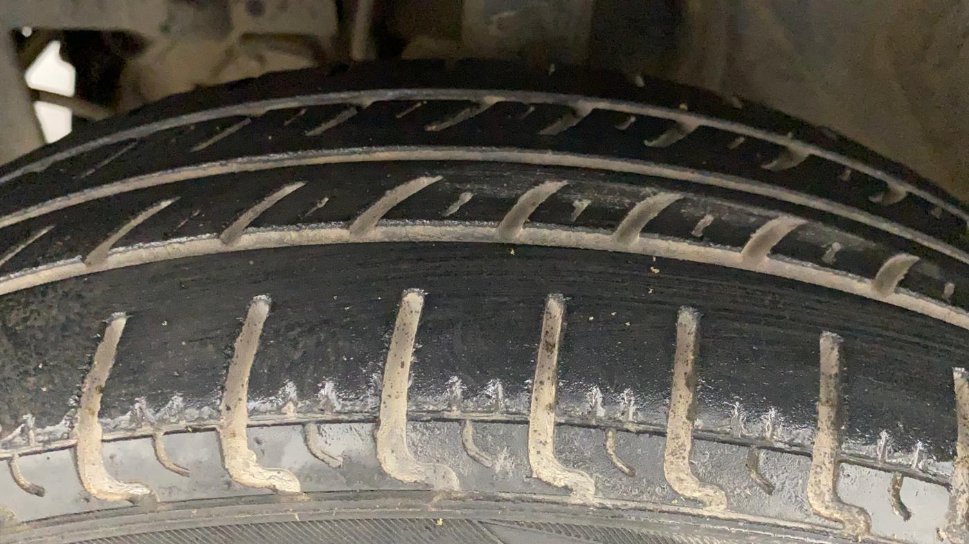2016 Datsun Go Plus T, Petrol, Manual, 39,886 km, Left Front Tyre Tread