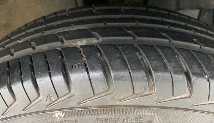 2021 Maruti New Wagon-R LXI 1.0 L, Petrol, Manual, 3,995 km, Right Front Tyre Tread