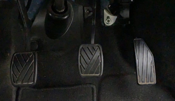 2021 Maruti New Wagon-R LXI 1.0 L, Petrol, Manual, 3,995 km, Pedals