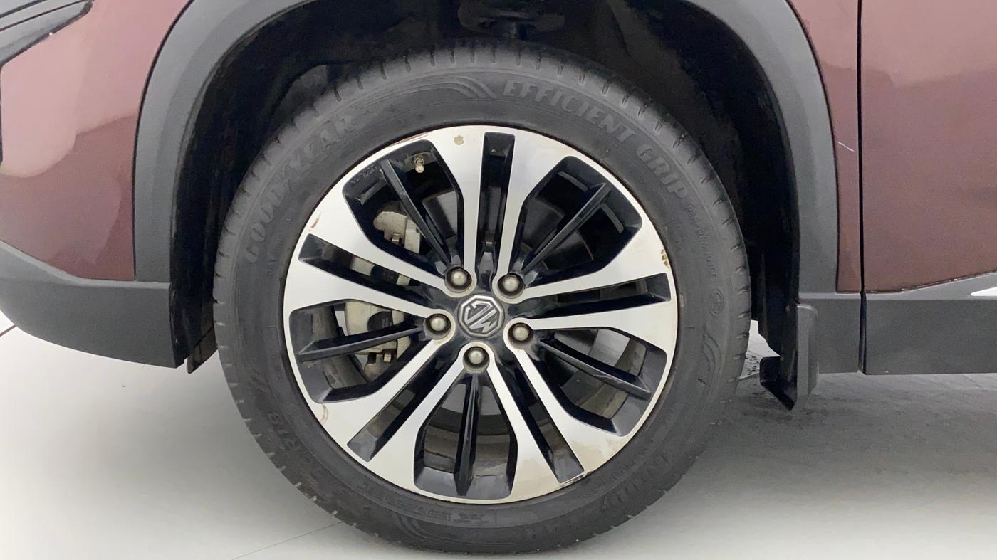 2022 MG HECTOR SHARP 1.5 PETROL CVT, Petrol, Automatic, 11,342 km, Left Front Wheel