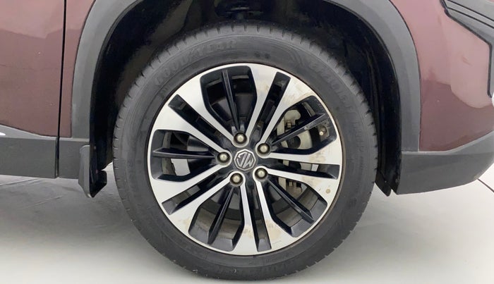 2022 MG HECTOR SHARP 1.5 PETROL CVT, Petrol, Automatic, 11,342 km, Right Front Wheel