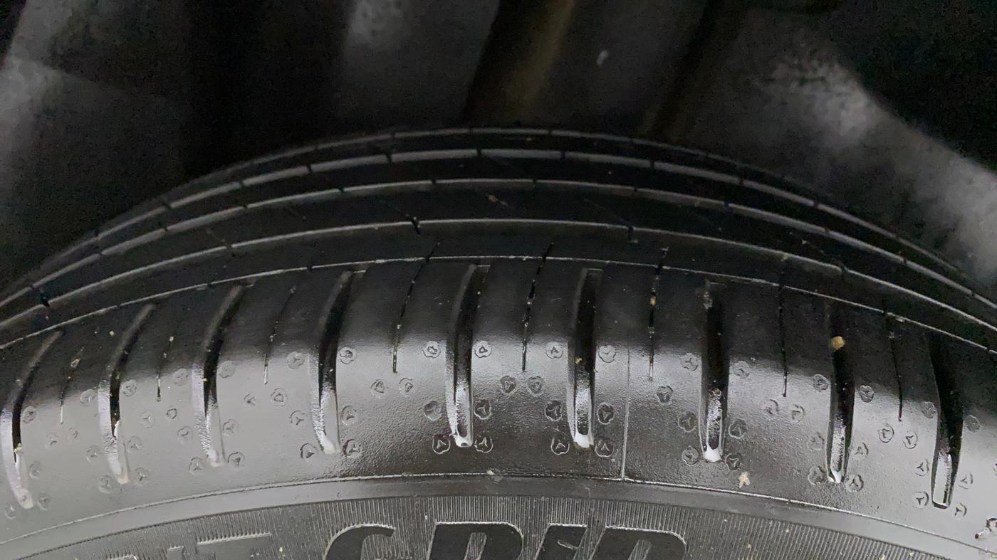 2022 MG HECTOR SHARP 1.5 PETROL CVT, Petrol, Automatic, 11,342 km, Right Rear Tyre Tread