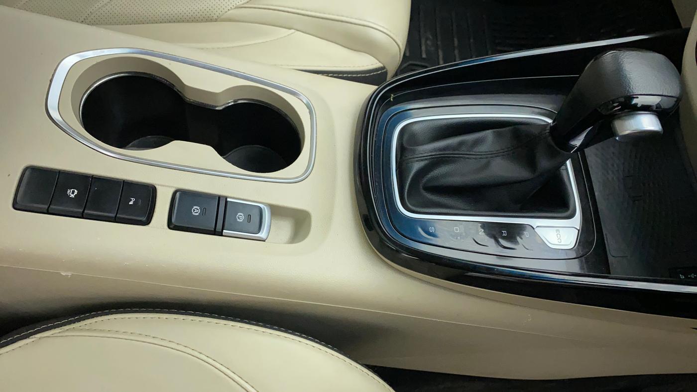 2022 MG HECTOR SHARP 1.5 PETROL CVT, Petrol, Automatic, 11,342 km, Gear Lever