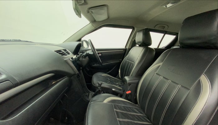 2014 Maruti Swift VXI, CNG, Manual, 88,732 km, Right Side Front Door Cabin