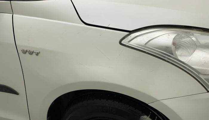 2014 Maruti Swift VXI, CNG, Manual, 88,732 km, Right fender - Slightly dented