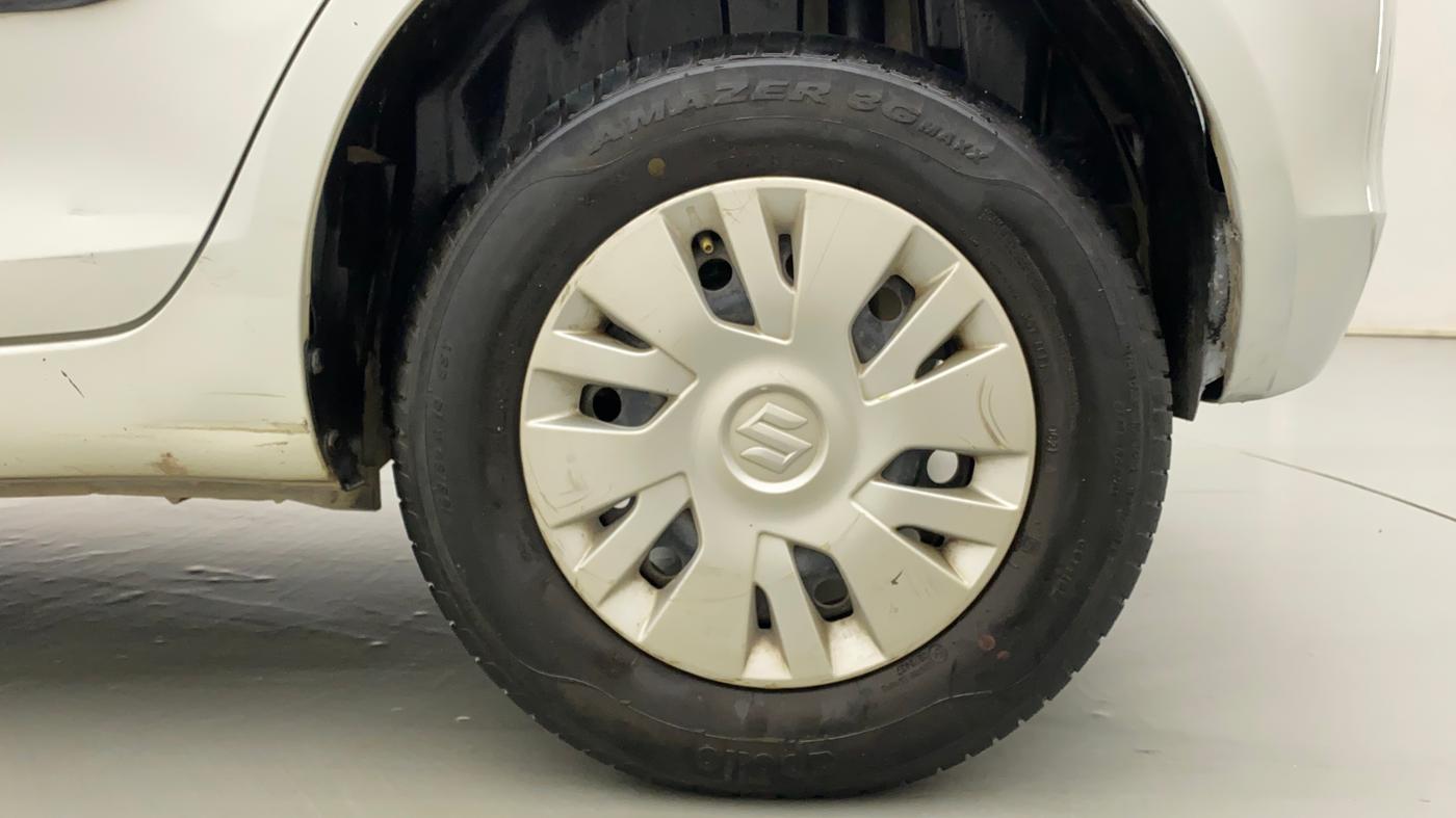 2014 Maruti Swift VXI, CNG, Manual, 88,732 km, Left Rear Wheel