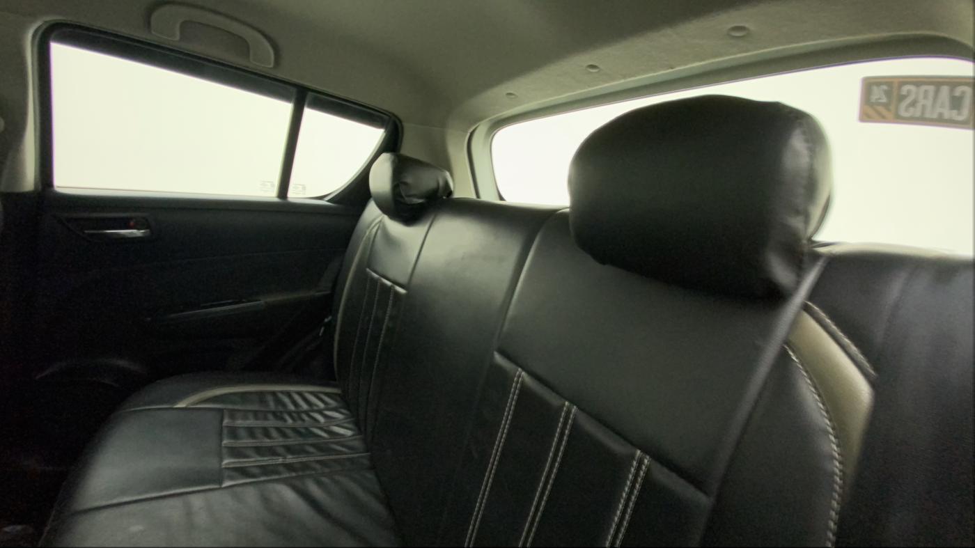 2014 Maruti Swift VXI, CNG, Manual, 88,732 km, Right Side Rear Door Cabin