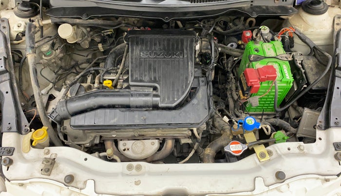 2014 Maruti Swift VXI, CNG, Manual, 88,732 km, Open Bonet