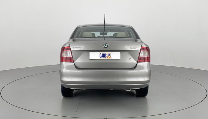 2015 Skoda Rapid 1.6 MPI MT ELEGANCE PLUS, Petrol, Manual, 97,136 km, Back/Rear