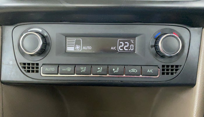 2015 Skoda Rapid 1.6 MPI MT ELEGANCE PLUS, Petrol, Manual, 97,136 km, Automatic Climate Control