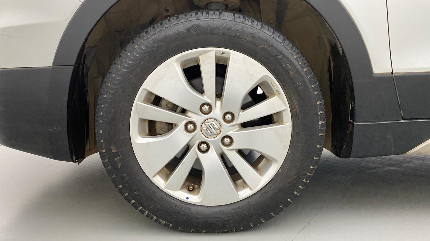 2016 Maruti S Cross ZETA 1.3, Diesel, Manual, 33,741 km, Left Front Wheel
