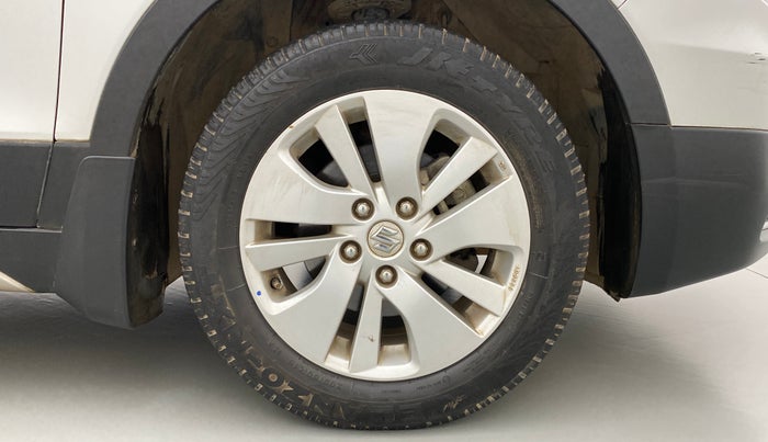 2016 Maruti S Cross ZETA 1.3, Diesel, Manual, 33,741 km, Right Front Wheel