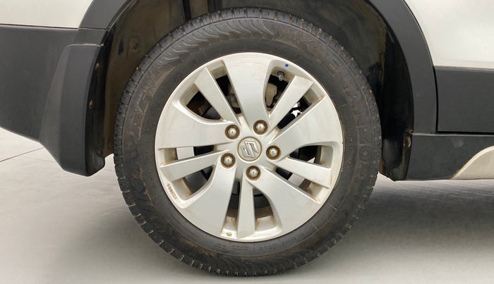 2016 Maruti S Cross ZETA 1.3, Diesel, Manual, 33,741 km, Right Rear Wheel