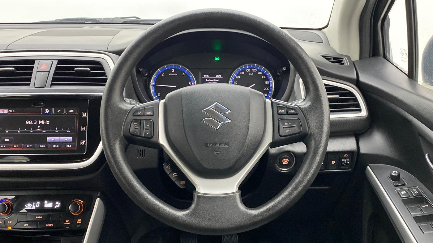 2016 Maruti S Cross ZETA 1.3, Diesel, Manual, 33,741 km, Steering Wheel Close Up
