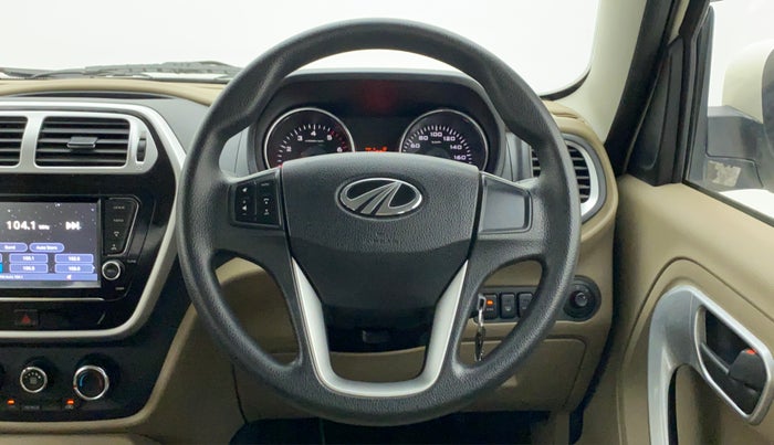 2018 Mahindra TUV300 T10 MT, Diesel, Manual, 13,881 km, Steering Wheel Close Up