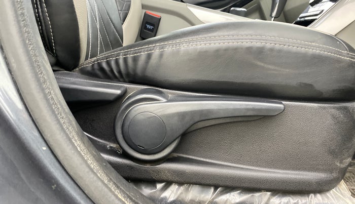 2019 Tata NEXON XZA PLUS PETROL, Petrol, Automatic, 36,434 km, Driver Side Adjustment Panel