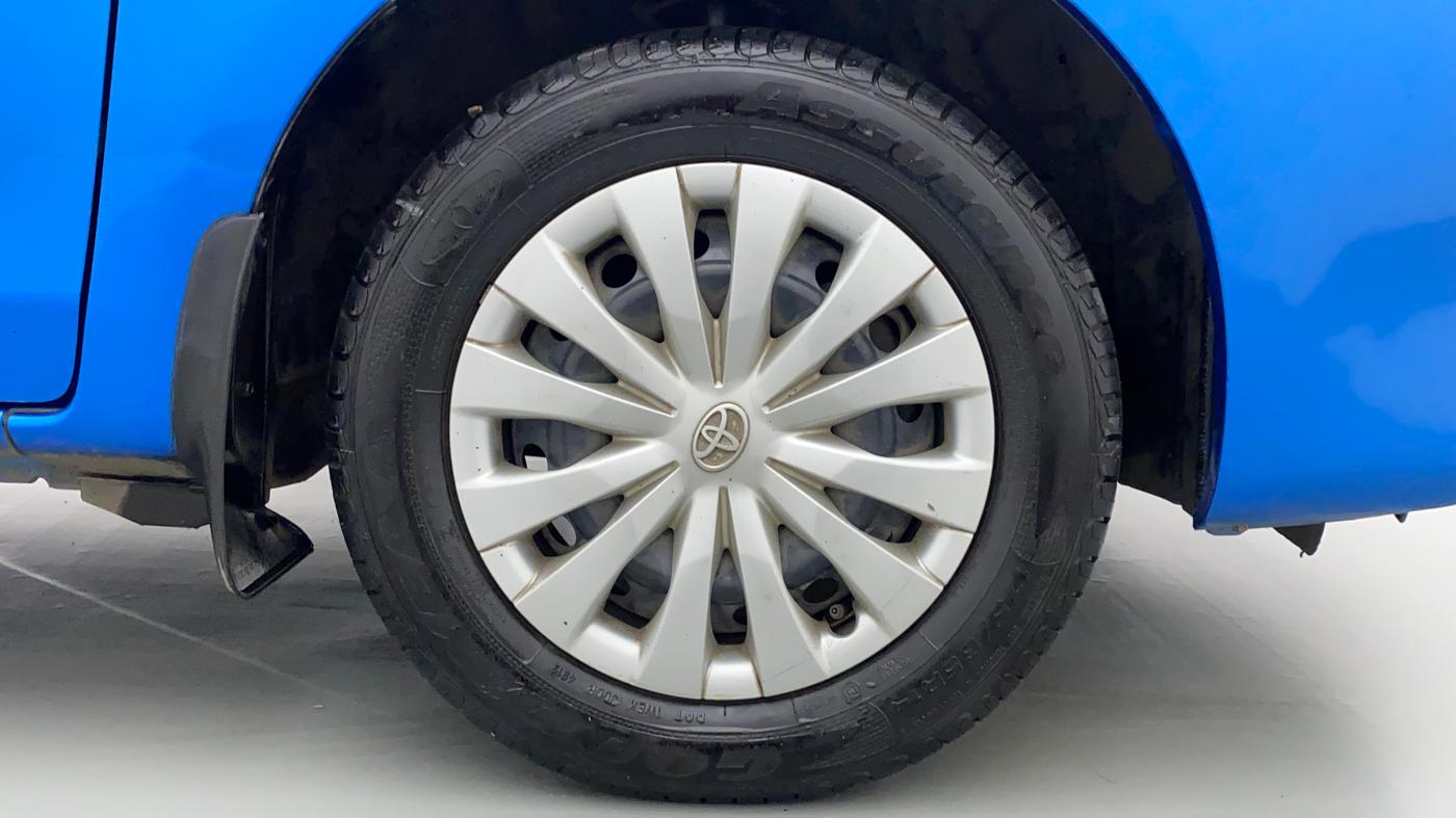 2014 Toyota Etios Liva G, Petrol, Manual, 69,804 km, Right Front Wheel