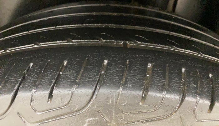 2022 Volkswagen TAIGUN HIGHLINE 1.0 TSI AT, Petrol, Automatic, 47,779 km, Left Rear Tyre Tread