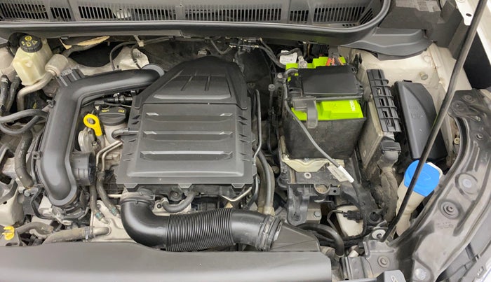 2022 Volkswagen TAIGUN HIGHLINE 1.0 TSI AT, Petrol, Automatic, 47,779 km, Engine View - Left