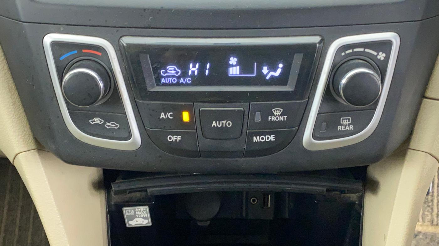 2019 Maruti Ciaz ALPHA 1.3 DDIS SHVS, Diesel, Manual, 65,574 km, Automatic Climate Control