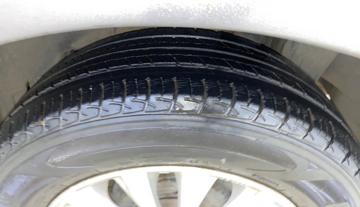 2016 Maruti Ciaz ZXI+ AT, Petrol, Automatic, 38,617 km, Left Rear Tyre Tread