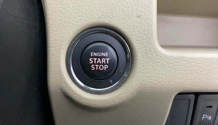 2016 Maruti Ciaz ZXI+ AT, Petrol, Automatic, 38,617 km, Keyless Start/ Stop Button